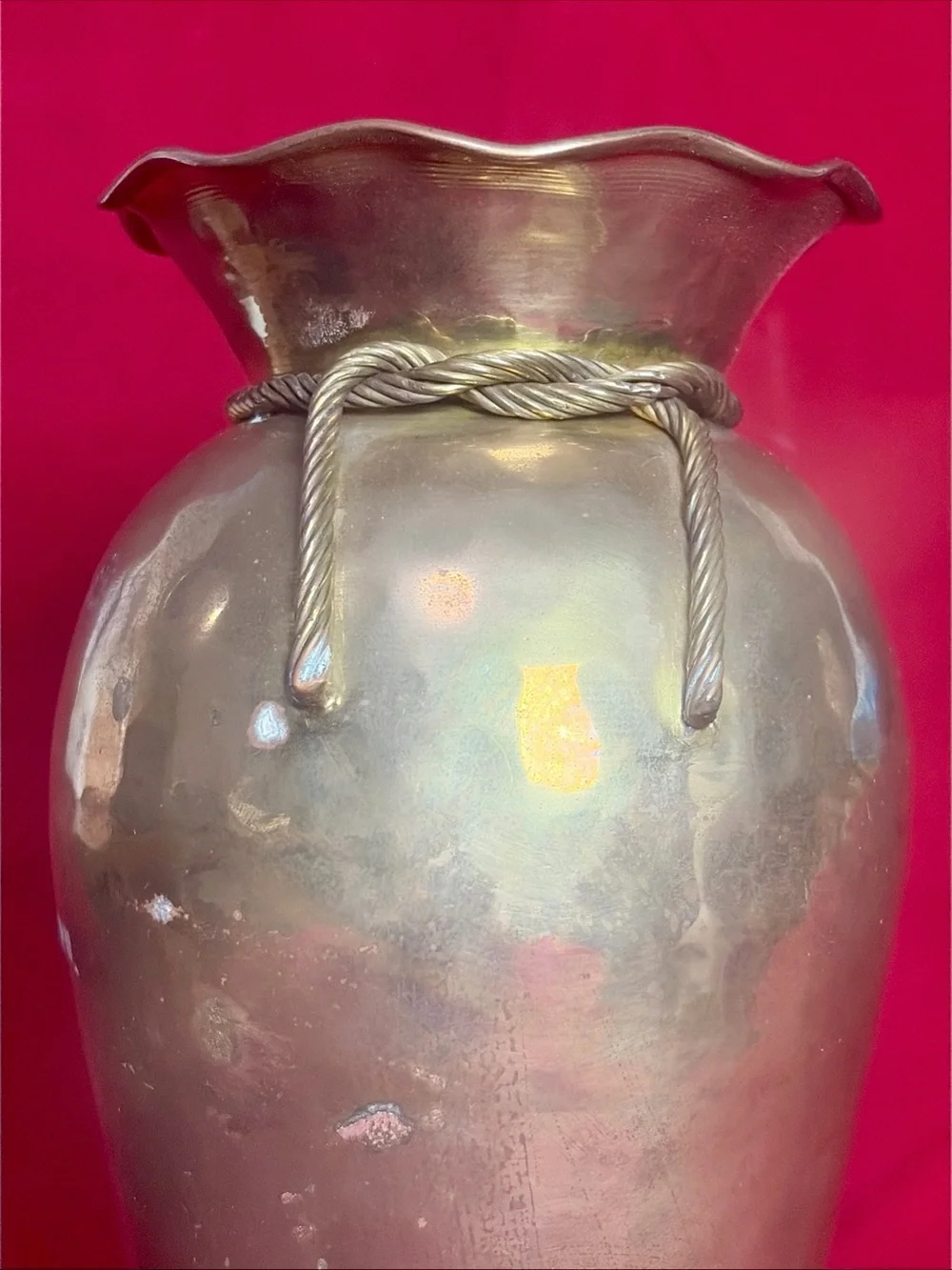 VTG Hammered Brass Vase Rope Twist Accent Wavy Rim Handmade 9